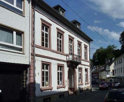 Vertriebsüro Ahrstrasse 67